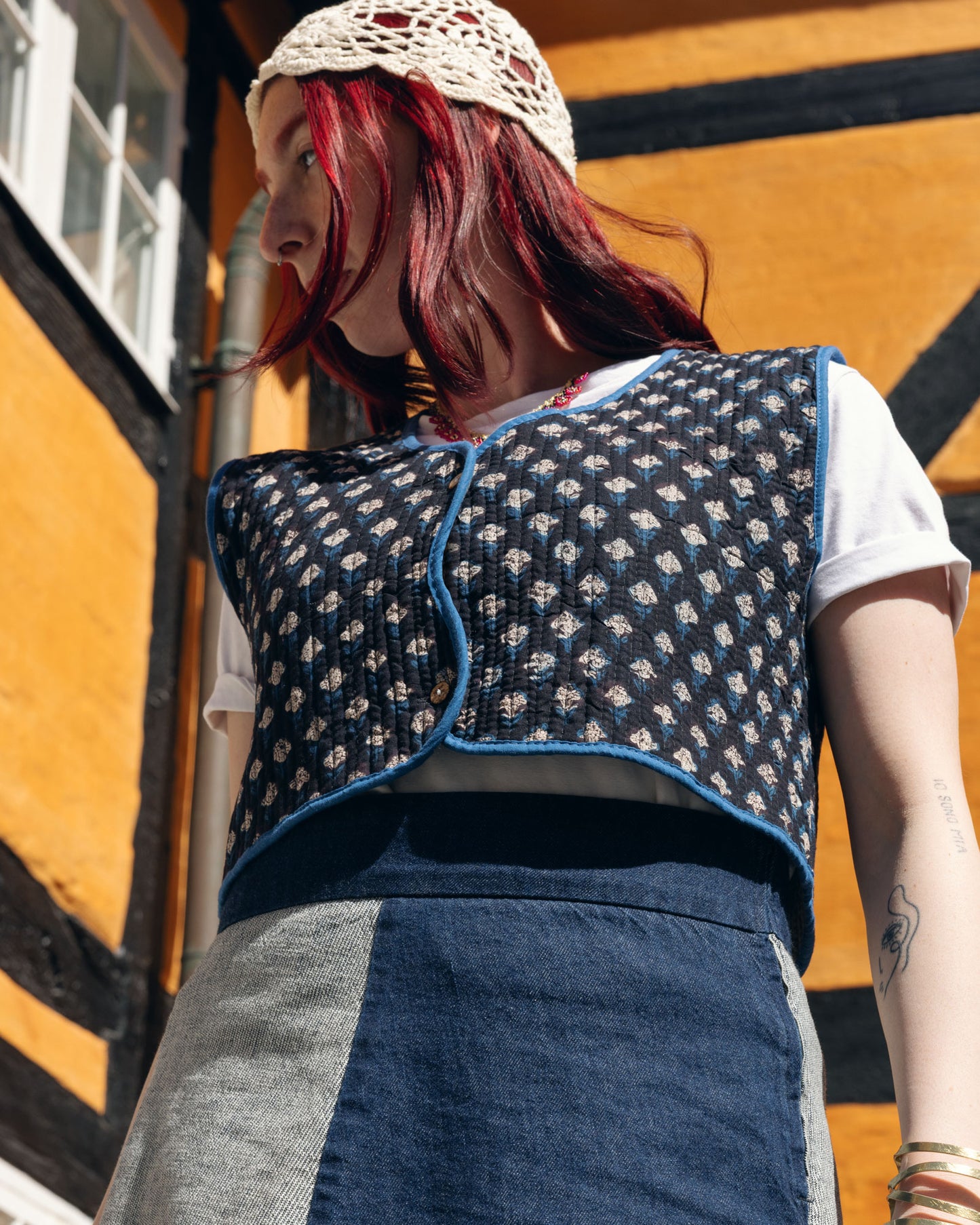 SS25 - MINA VEST /  DEEP BLACK AND WARM GREY