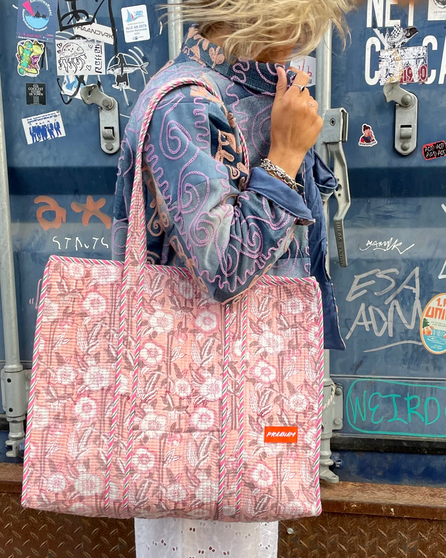 PRAANAM - SUMMER BAG / TULIPS