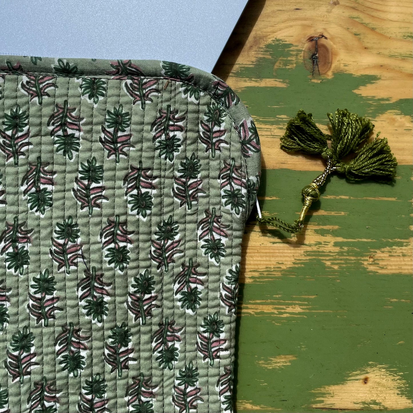 PRAANAM - LAPTOP BAG / OLIVE GROVE