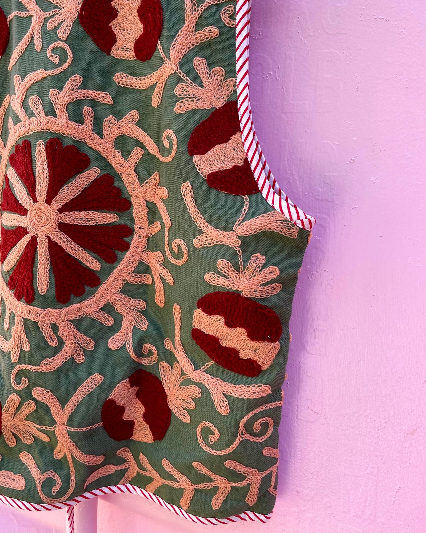 PRAANAM - KALA VEST / MUSK GREEN