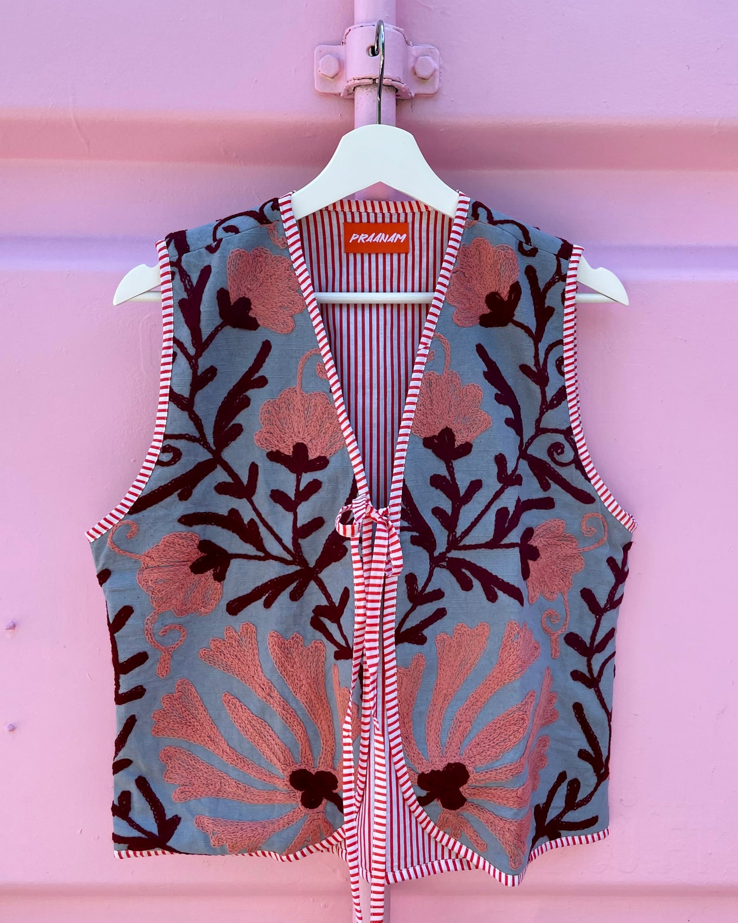 PRAANAM - KALA VEST / SILVER STONE